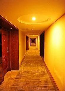 Nanchang Huayu New World Hotel Esterno foto