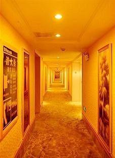 Nanchang Huayu New World Hotel Esterno foto